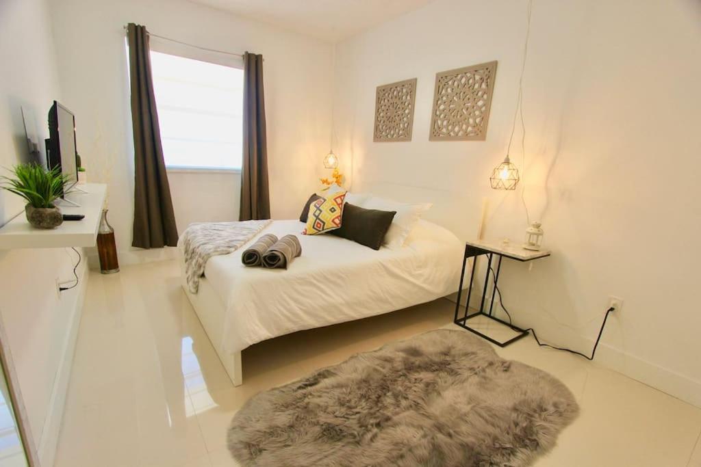 Modern 1/1, Half A Block From The Ocean Appartement Miami Beach Buitenkant foto